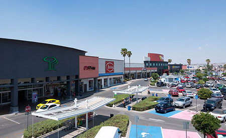 Thumbnail Patio Quer&eacute;taro 2